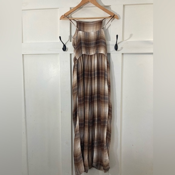 AMERICAN Eagle Brown plaid jumpsuit Size small spaghetti strap flowey - Picture 6 of 10